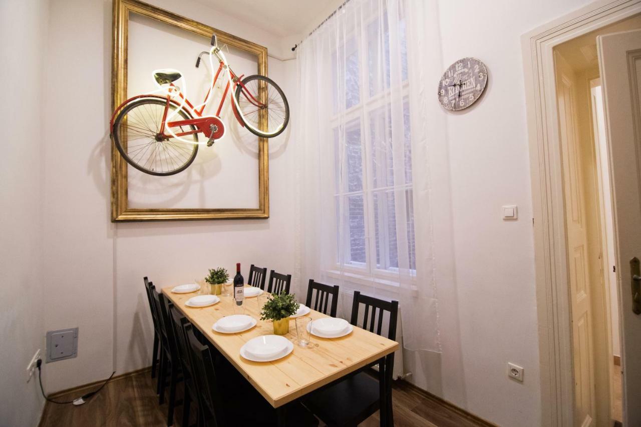 Cheerful And Cozy 2 Bedrooms 2 Bathrooms Apartment With Top Location Budapest Bagian luar foto