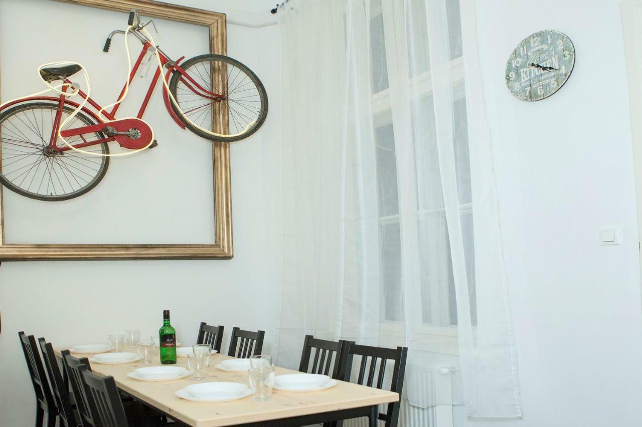 Cheerful And Cozy 2 Bedrooms 2 Bathrooms Apartment With Top Location Budapest Bagian luar foto