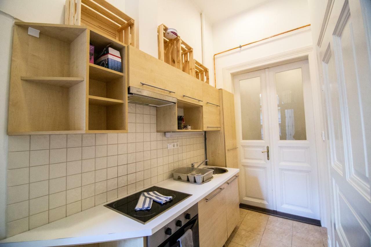 Cheerful And Cozy 2 Bedrooms 2 Bathrooms Apartment With Top Location Budapest Bagian luar foto